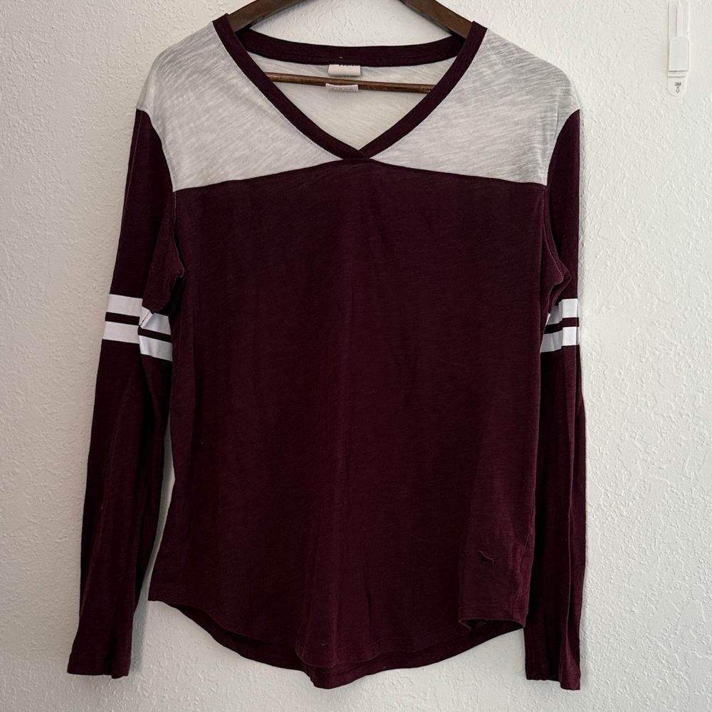 PINK Victoria’s Secret Burgundy White Long Sleeve V Neck Tee Women’s Size Medium